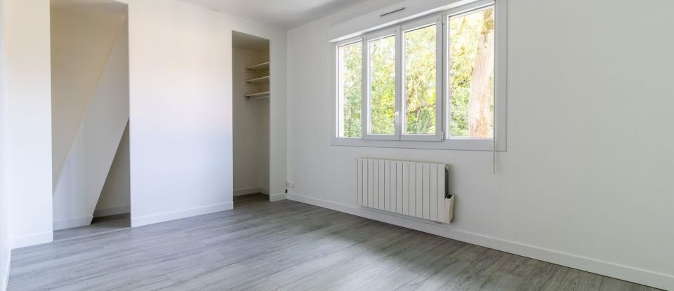 Apartment 3 rooms of 81 m² in Voisenon (77950)