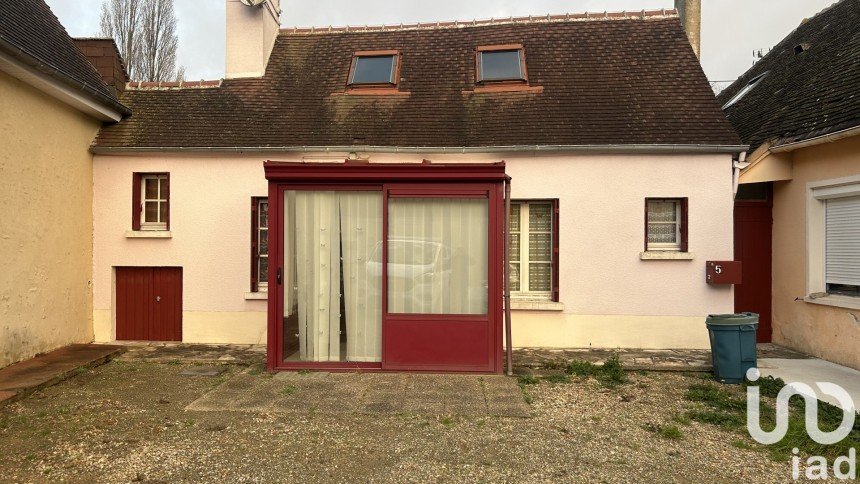 Maison 3 pièces de 40 m² à Saint-Cosme-en-Vairais (72110)