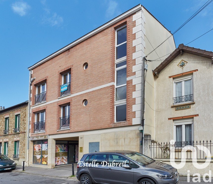 Appartement 3 pièces de 71 m² à Maisons-Alfort (94700)