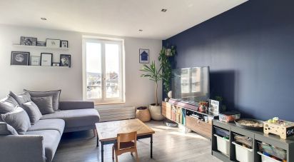 Appartement 5 pièces de 90 m² à Chevreuse (78460)