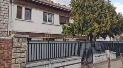 House 7 rooms of 110 m² in Villejuif (94800)