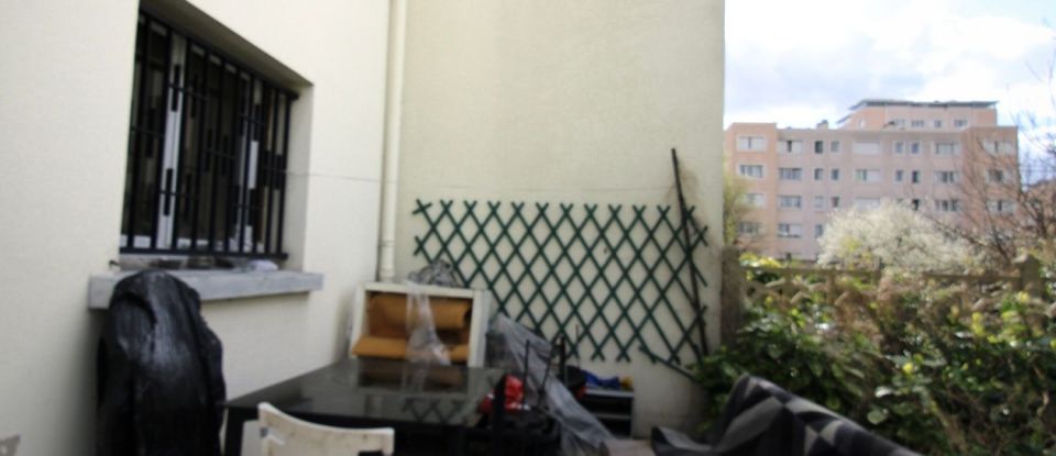 House 7 rooms of 110 m² in Villejuif (94800)