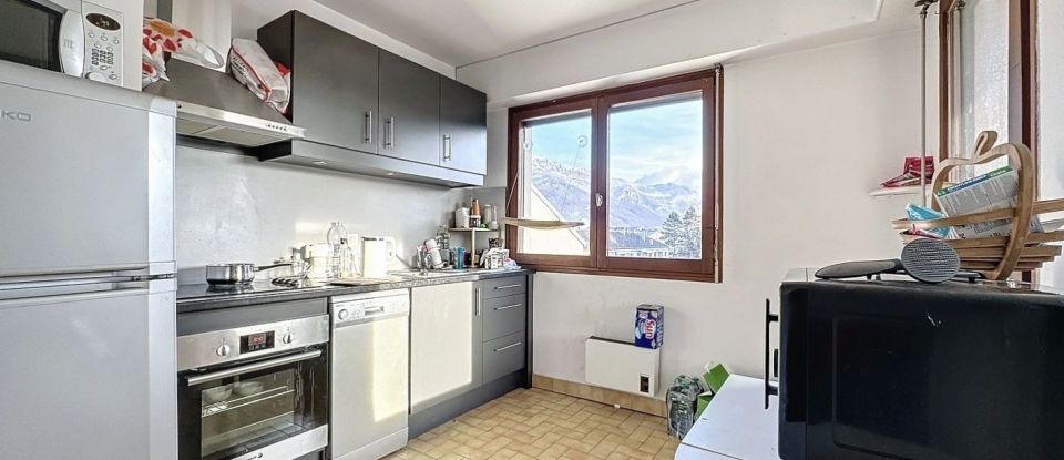 Appartement 2 pièces de 53 m² à Annecy (74000)