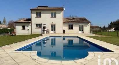 Traditional house 5 rooms of 168 m² in Montauban (82000)