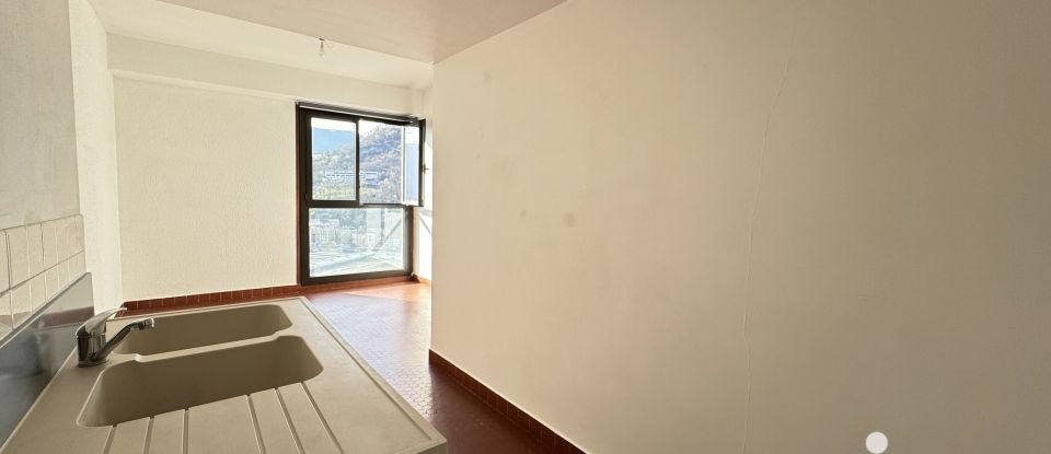 Appartement 3 pièces de 77 m² à Grenoble (38000)
