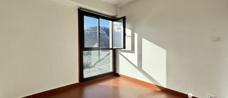 Apartment 3 rooms of 77 m² in Grenoble (38000)