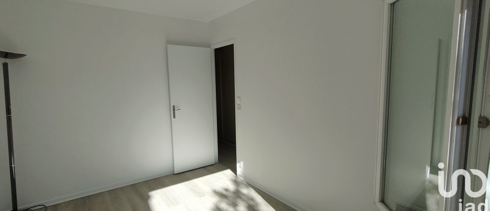 Apartment 3 rooms of 73 m² in Paris (75020)
