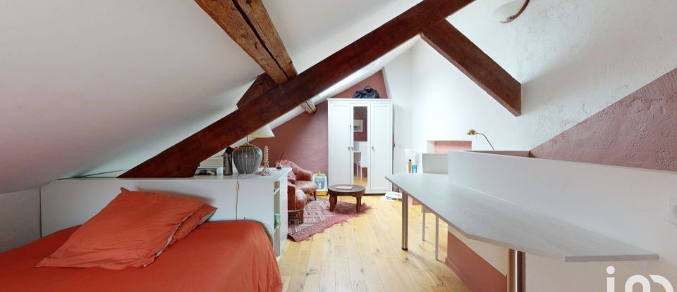 Maison 8 pièces de 300 m² à Champigny-sur-Marne (94500)