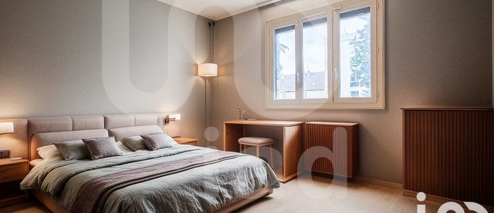 House 6 rooms of 145 m² in Pierrefitte-sur-Seine (93380)