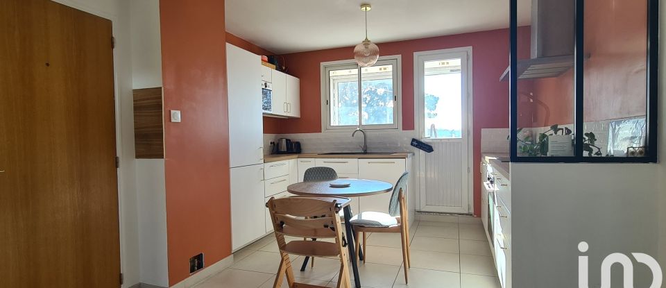 Apartment 4 rooms of 72 m² in Nantes (44100)