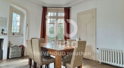House 7 rooms of 236 m² in Roncq (59223)