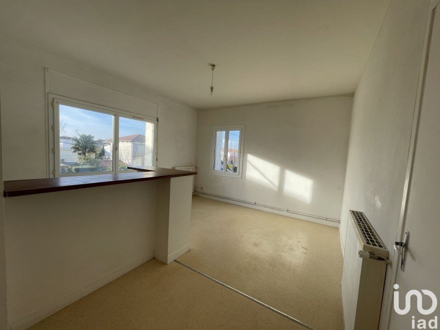 Apartment 1 room of 32 m² in Royan (17200)