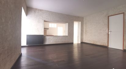Apartment 3 rooms of 75 m² in Le Beausset (83330)