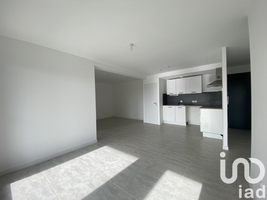 Apartment 3 rooms of 63 m² in Frontignan (34110)