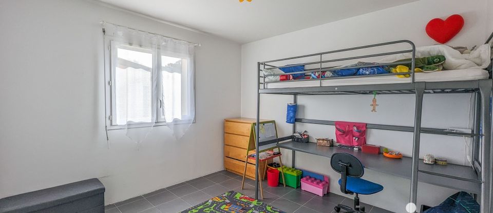 House 4 rooms of 80 m² in Castelnau-de-Médoc (33480)