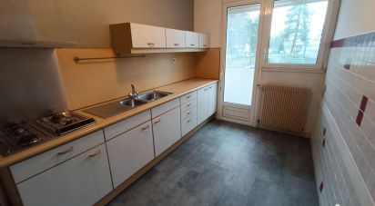 Apartment 3 rooms of 72 m² in Pau (64000)