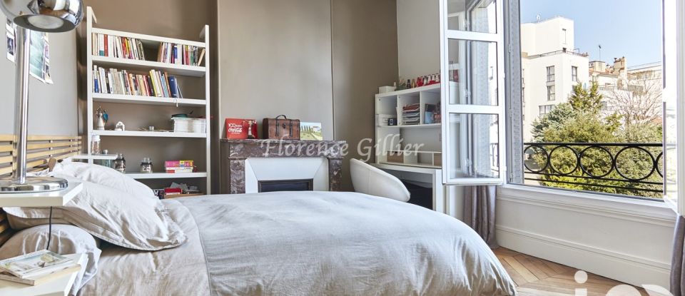 House 7 rooms of 215 m² in Colombes (92700)