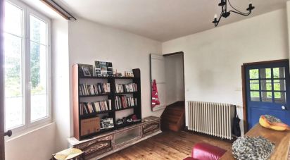 House 8 rooms of 157 m² in Bellevigny (85170)