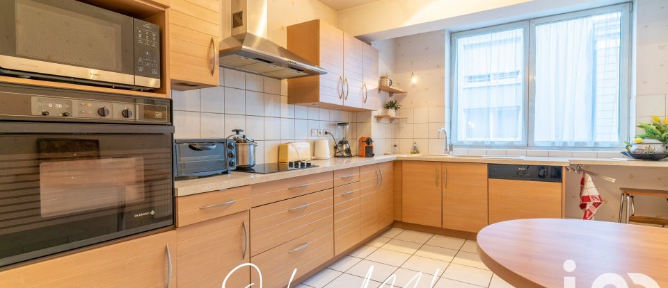 Apartment 5 rooms of 128 m² in Montbéliard (25200)