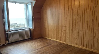 House 5 rooms of 115 m² in Treffiagat (29730)