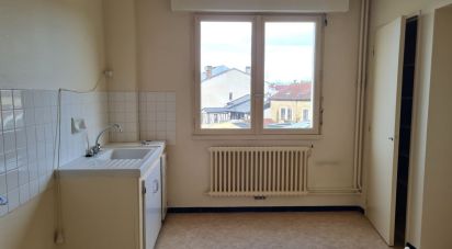 Apartment 3 rooms of 62 m² in Châlons-en-Champagne (51000)
