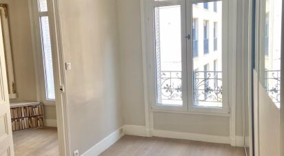 Apartment 2 rooms of 38 m² in Clichy (92110)
