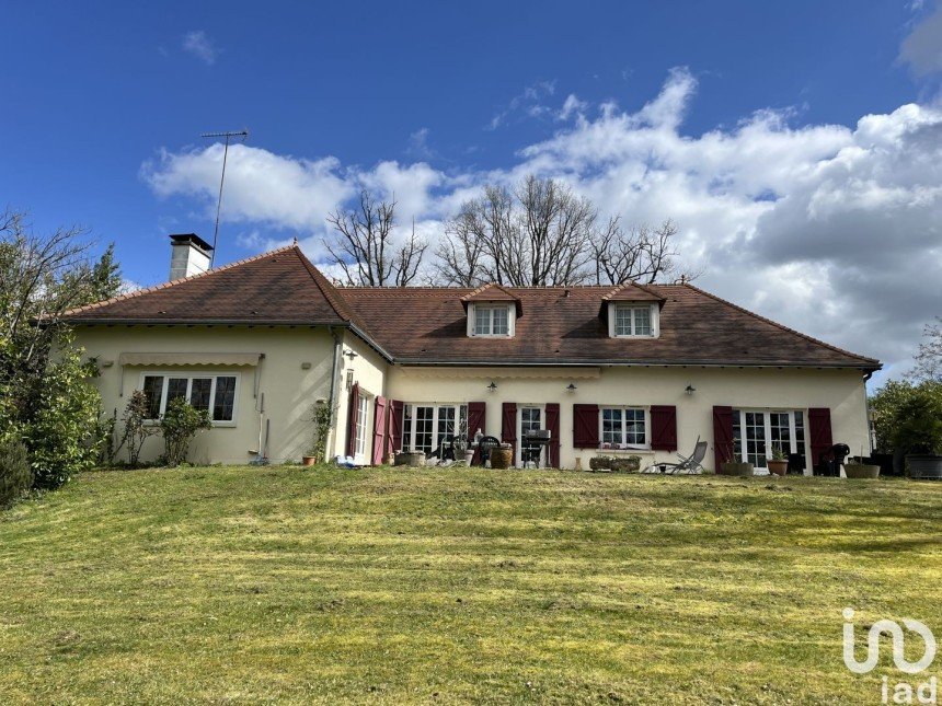 Maison de campagne 10 pièces de 320 m² à Châtellerault (86100)