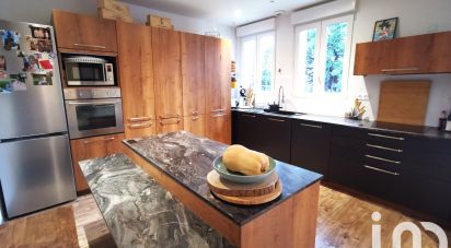 House 7 rooms of 168 m² in Saint-Brieuc (22000)