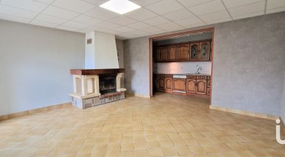 Traditional house 4 rooms of 95 m² in Saint-Aubin-du-Cormier (35140)