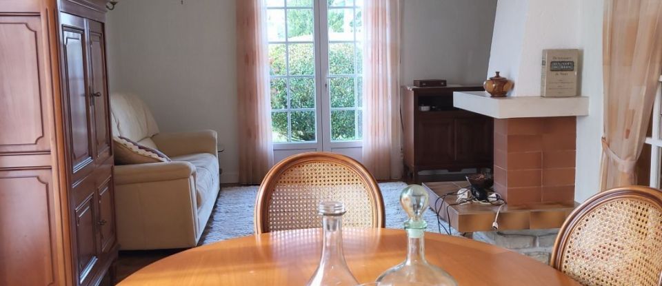 House 3 rooms of 80 m² in Niort (79000)