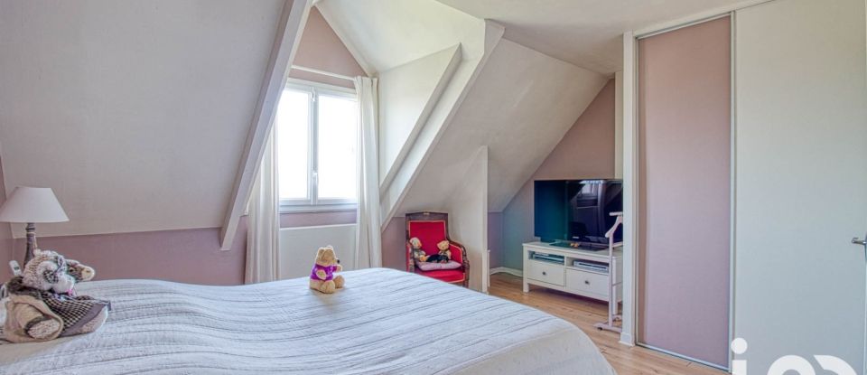 House 7 rooms of 152 m² in Meulan-en-Yvelines (78250)