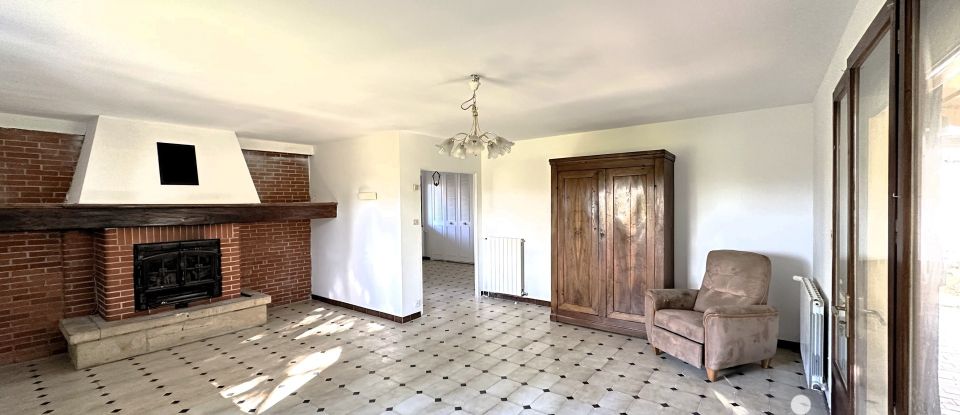 Maison traditionnelle 6 pièces de 130 m² à Monteils (82300)