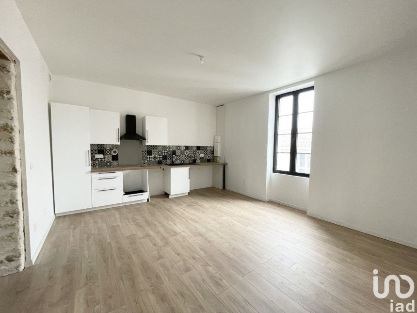 Appartement 5 pièces de 118 m² à Salles (33770)