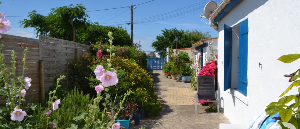 Traditional house 4 rooms of 124 m² in Saint-Pierre-d'Oléron (17310)