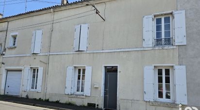 Maison 8 pièces de 190 m² à Cognac (16100)