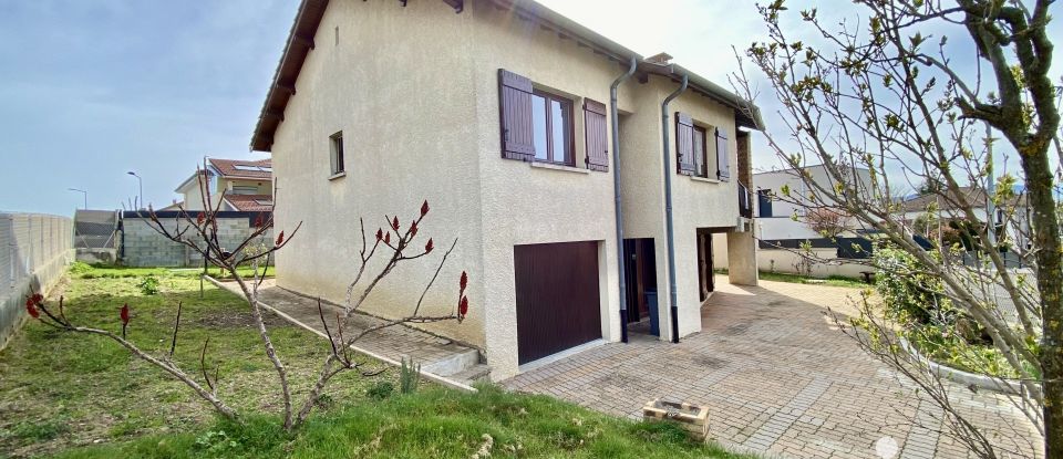 Maison traditionnelle 4 pièces de 113 m² à La Talaudière (42350)