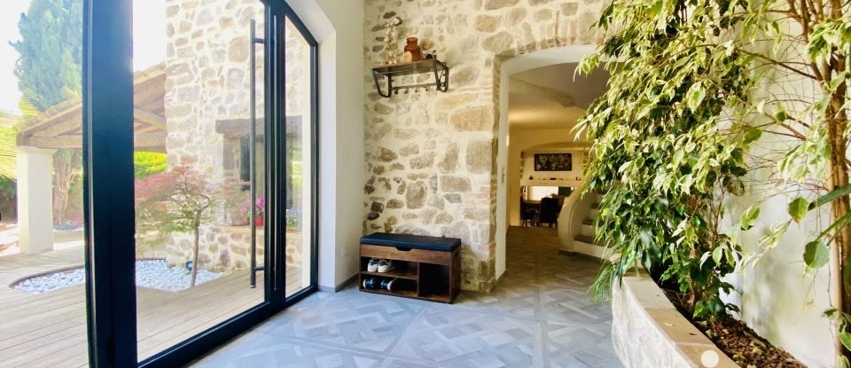 Village house 6 rooms of 167 m² in Roquebrune-sur-Argens (83520)