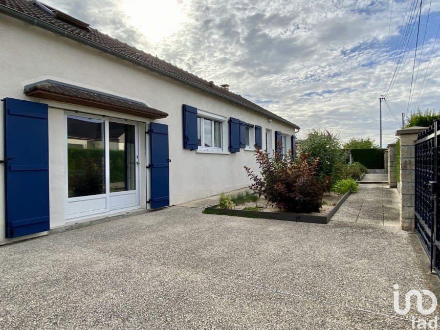 House 5 rooms of 116 m² in Orléans (45000)