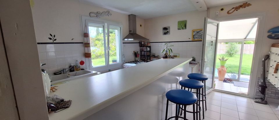 House 5 rooms of 85 m² in Pleslin-Trigavou (22490)