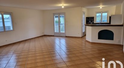 House 4 rooms of 103 m² in Le Luc (83340)