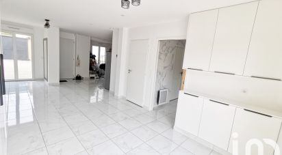 House 5 rooms of 105 m² in Longjumeau (91160)