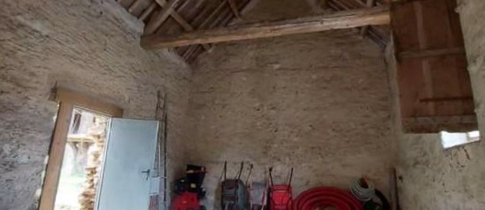 Barn conversion 1 room of 180 m² in Chaussy (95710)
