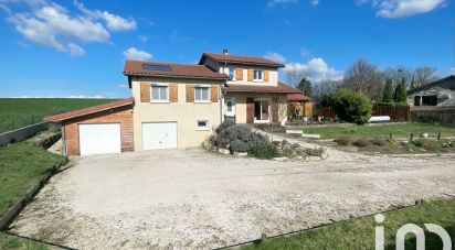 House 6 rooms of 119 m² in Les Éparres (38300)