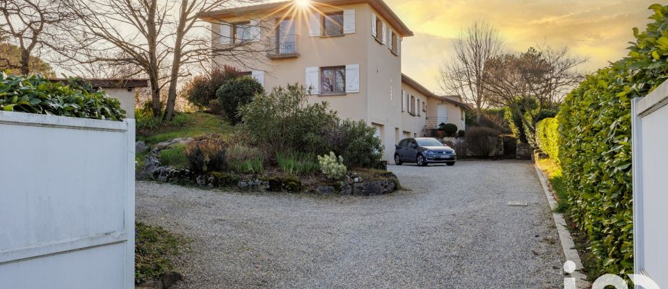 House 10 rooms of 316 m² in Brignais (69530)