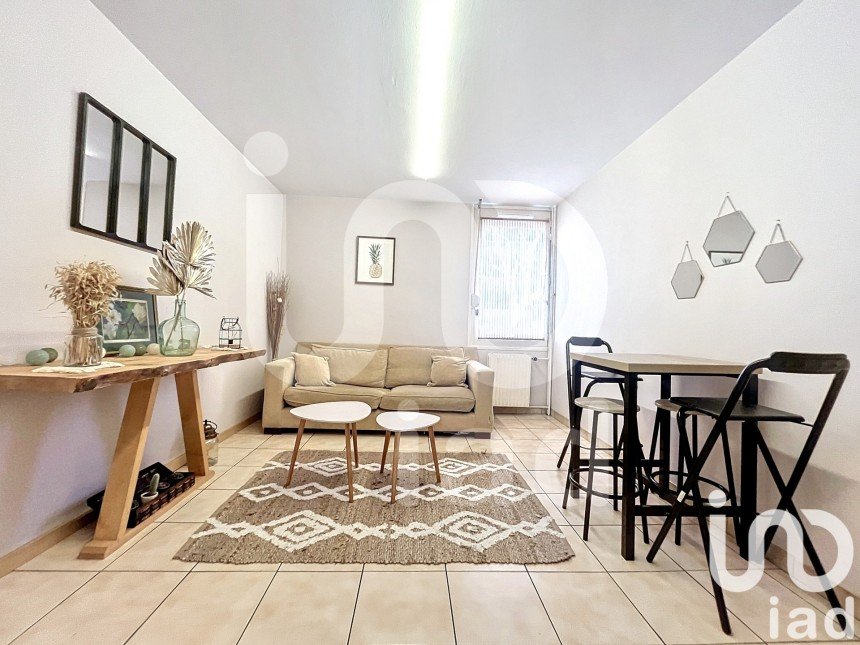 Apartment 3 rooms of 53 m² in Roissy-en-Brie (77680)