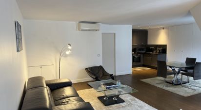 Apartment 4 rooms of 75 m² in Paris (75008)