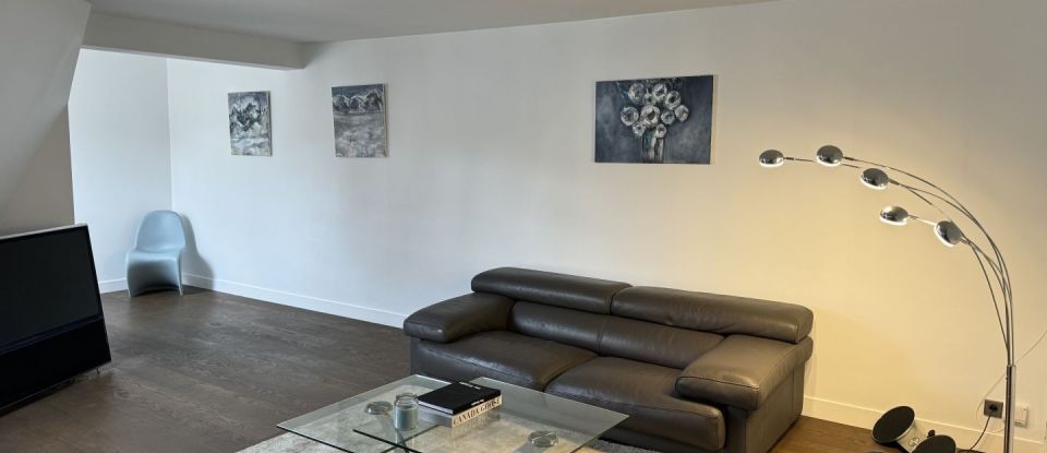 Appartement 4 pièces de 75 m² à Paris (75008)