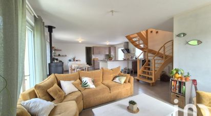House 4 rooms of 109 m² in Saint-Marc-sur-Couesnon (35140)