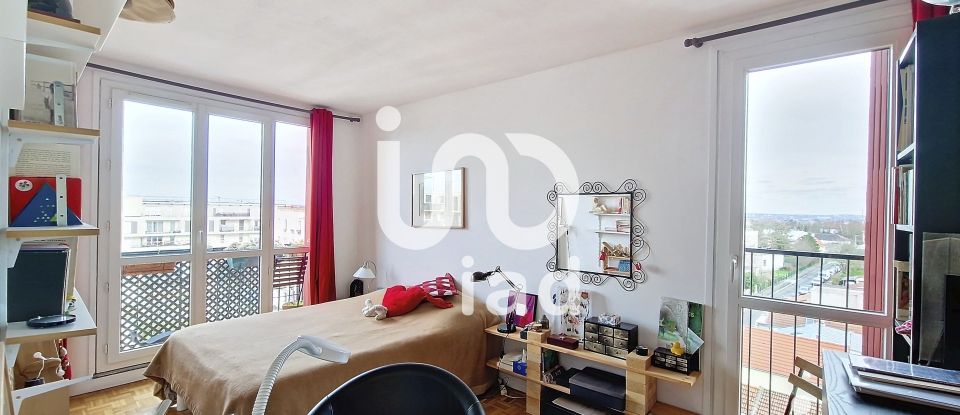Appartement 5 pièces de 93 m² à Ivry-sur-Seine (94200)