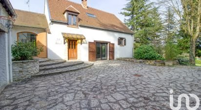 Traditional house 7 rooms of 200 m² in Parmain (95620)